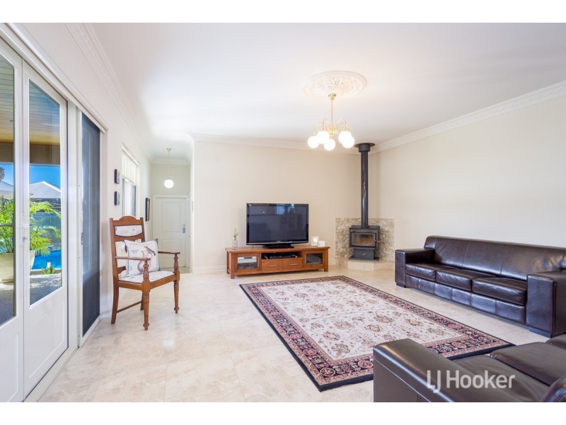 81 Tuart Street, South Bunbury WA 6230