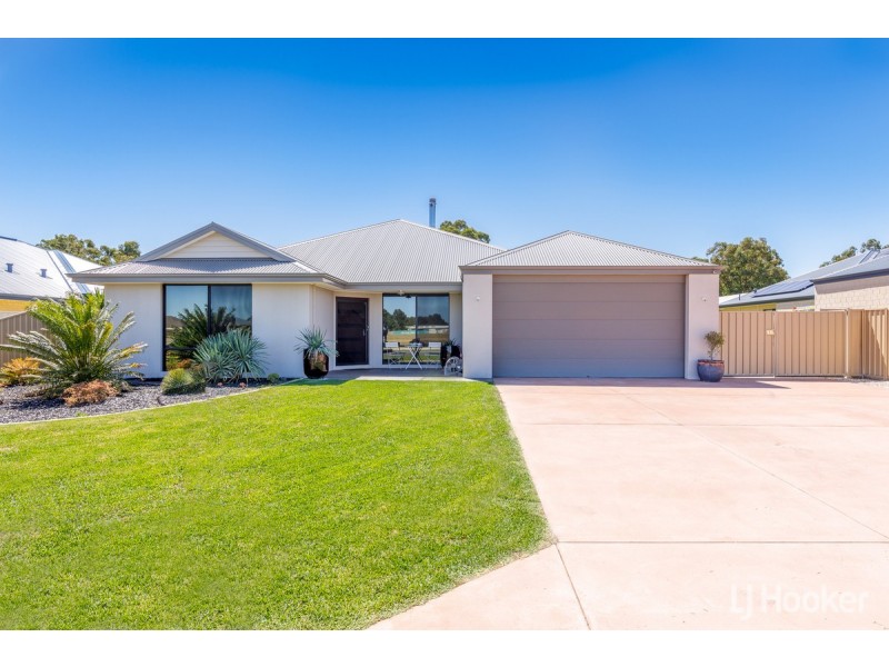 211 Braidwood Drive, Australind WA 6233