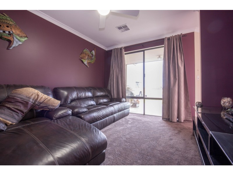 211 Braidwood Drive, Australind WA 6233