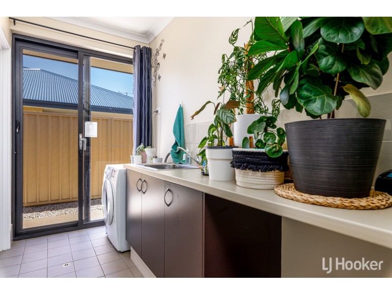 211 Braidwood Drive, Australind WA 6233