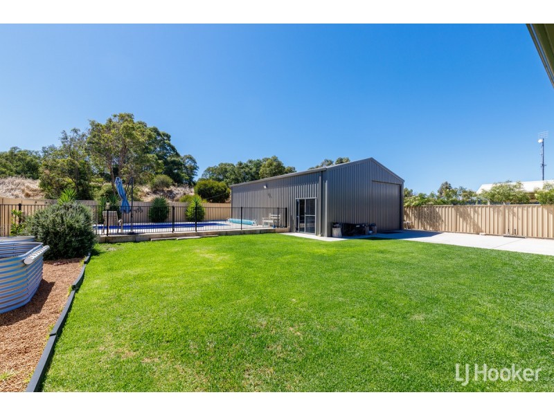 211 Braidwood Drive, Australind WA 6233