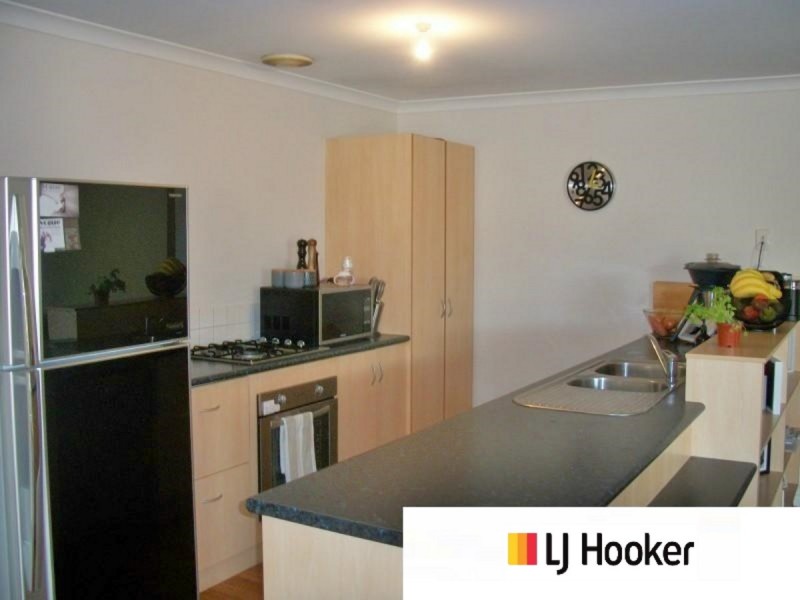 33 Swan Avenue, Millbridge WA 6232