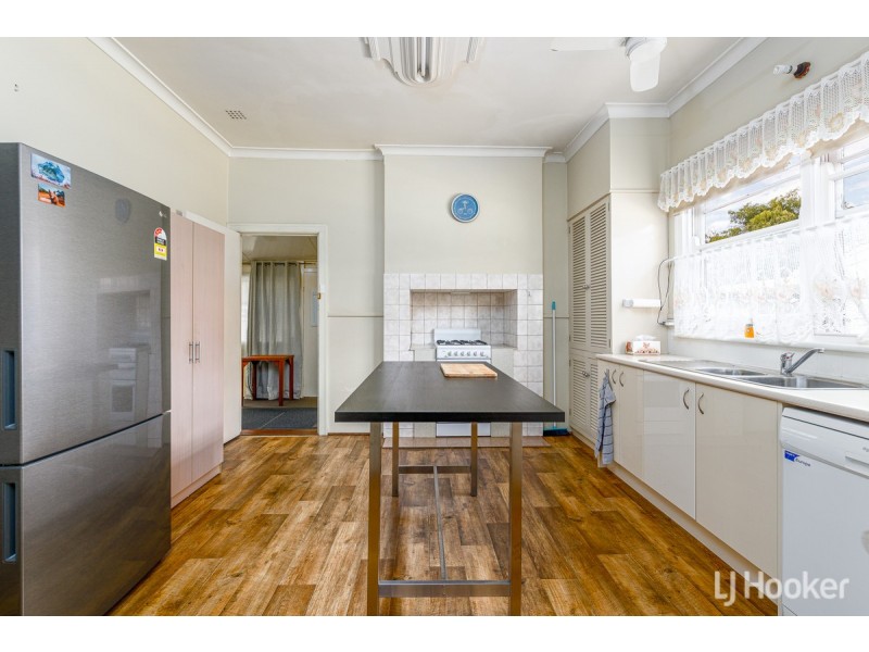 7 Mossop Street, South Bunbury WA 6230