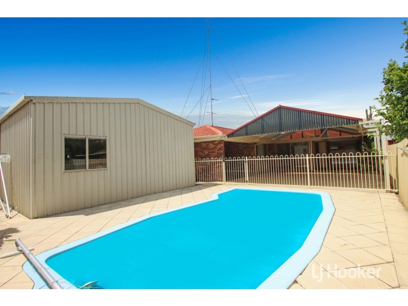 15 Waterwitch Street, Carey Park WA 6230