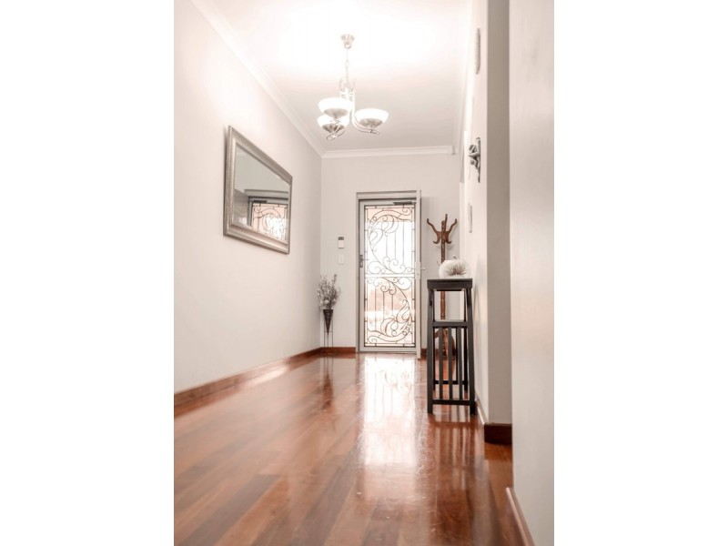 16 Robinia Rise, Collie WA 6225