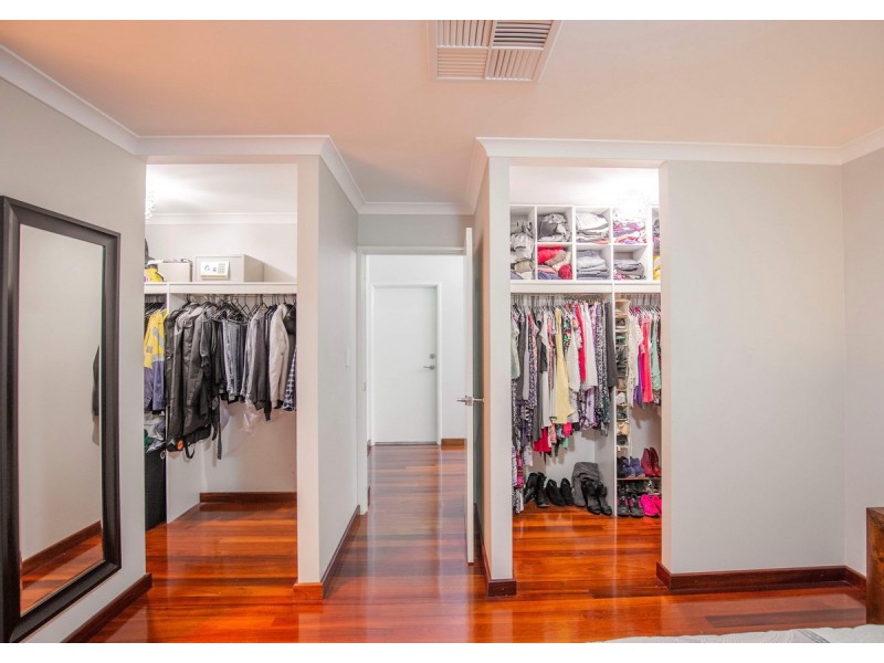 16 Robinia Rise, Collie WA 6225