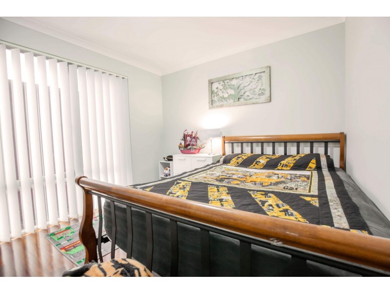 16 Robinia Rise, Collie WA 6225