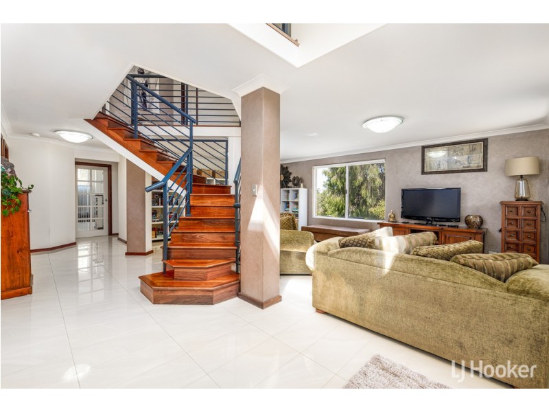 8 Maynard Parade, Gelorup WA 6230