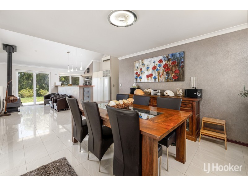 8 Maynard Parade, Gelorup WA 6230