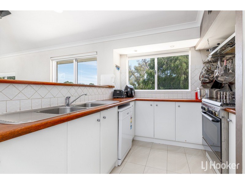 8 Maynard Parade, Gelorup WA 6230