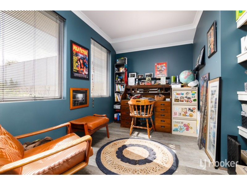 6 Coppin Place, Australind WA 6233