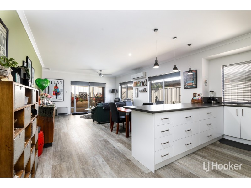 6 Coppin Place, Australind WA 6233