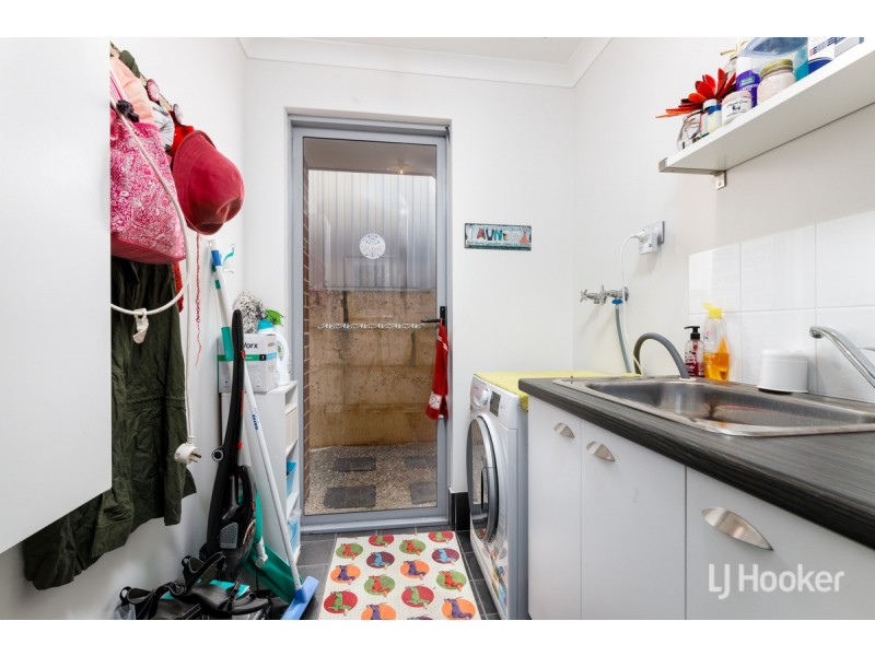 6 Coppin Place, Australind WA 6233