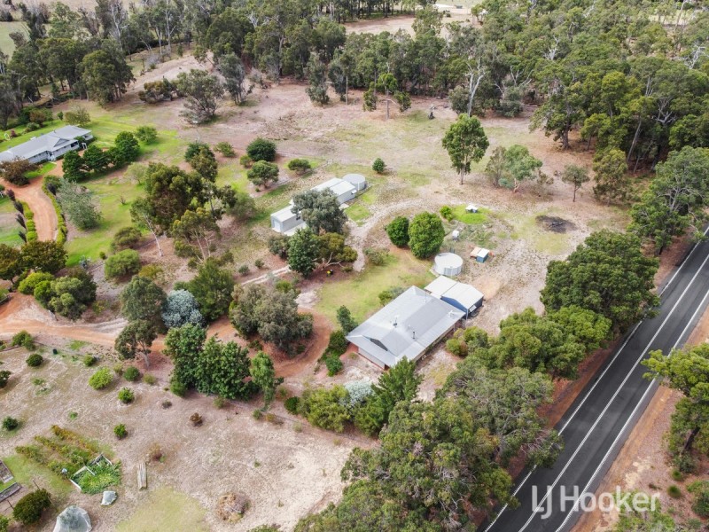 8 Jones Street, Yabberup WA 6239