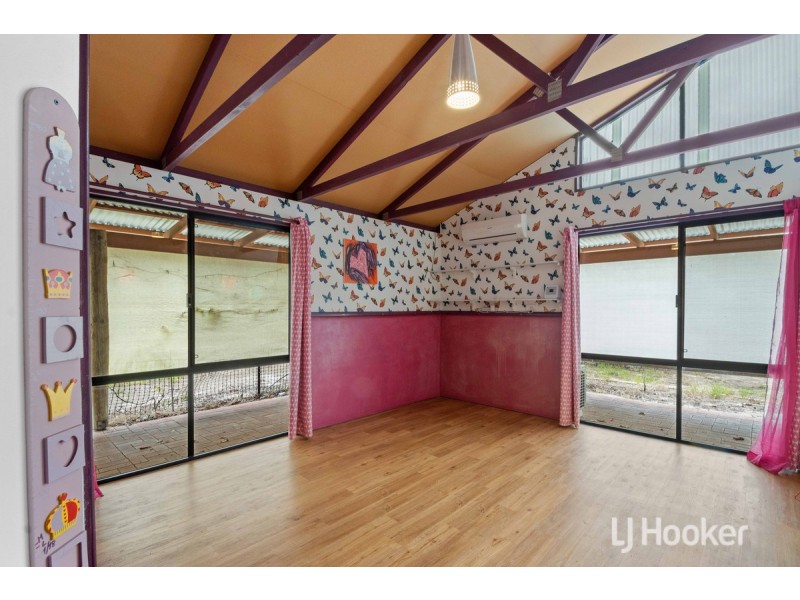 8 Jones Street, Yabberup WA 6239