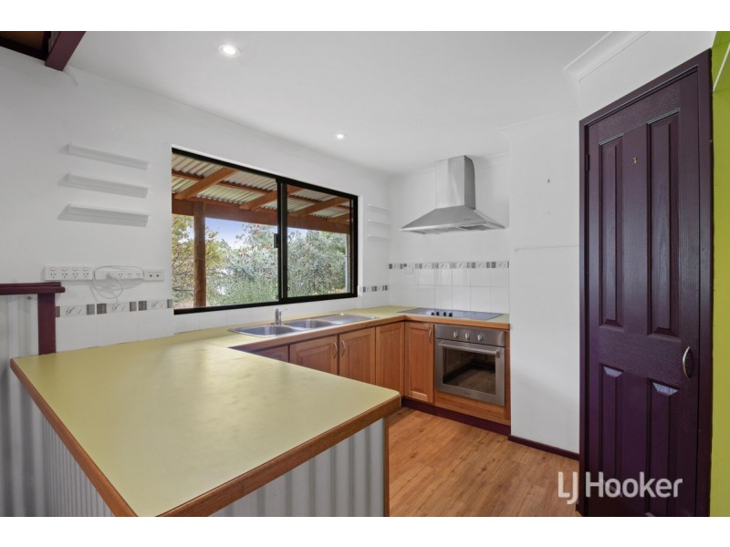 8 Jones Street, Yabberup WA 6239