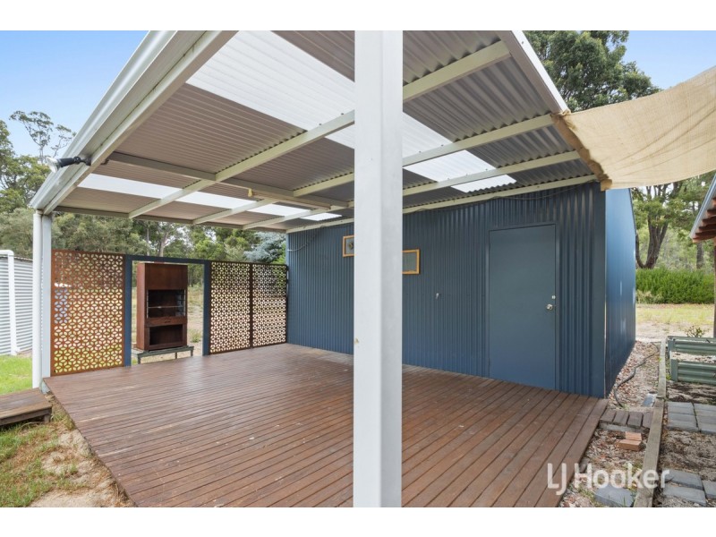 8 Jones Street, Yabberup WA 6239