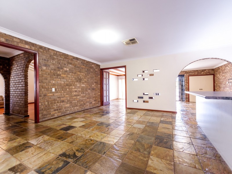 40 Underwood Street, Carey Park WA 6230