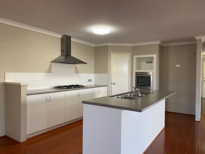 12 Carnegie Street, Dalyellup WA 6230