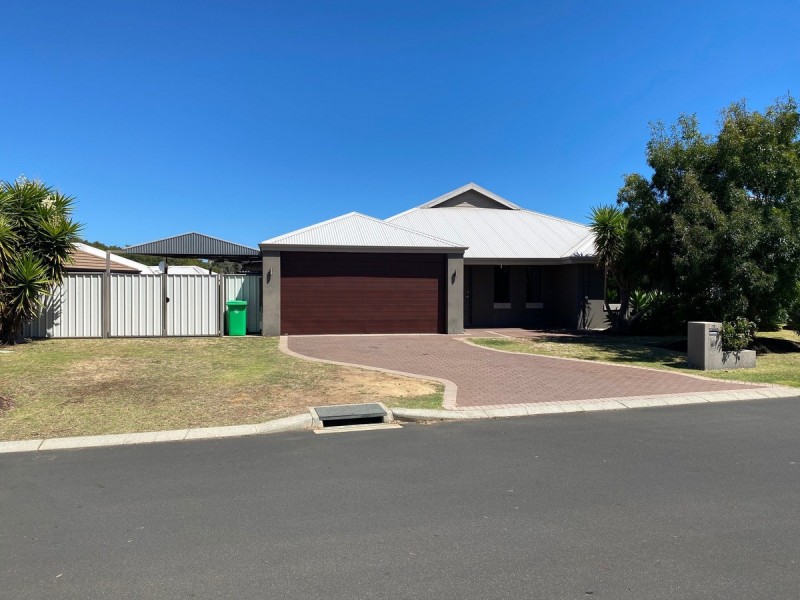 12 Carnegie Street, Dalyellup WA 6230