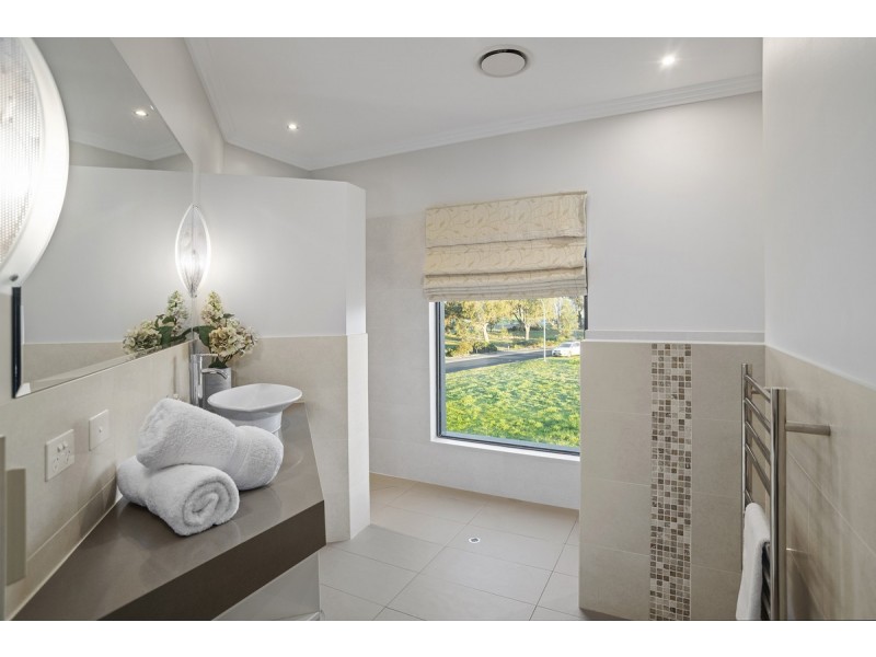 61 Lanyard Boulevard, Geographe WA 6280