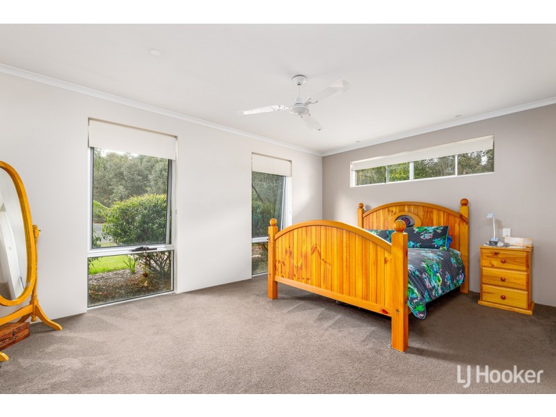 94 Santons Approach, Yalyalup WA 6280