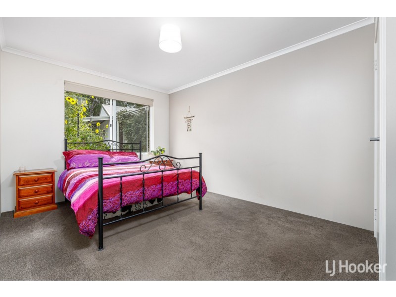 94 Santons Approach, Yalyalup WA 6280