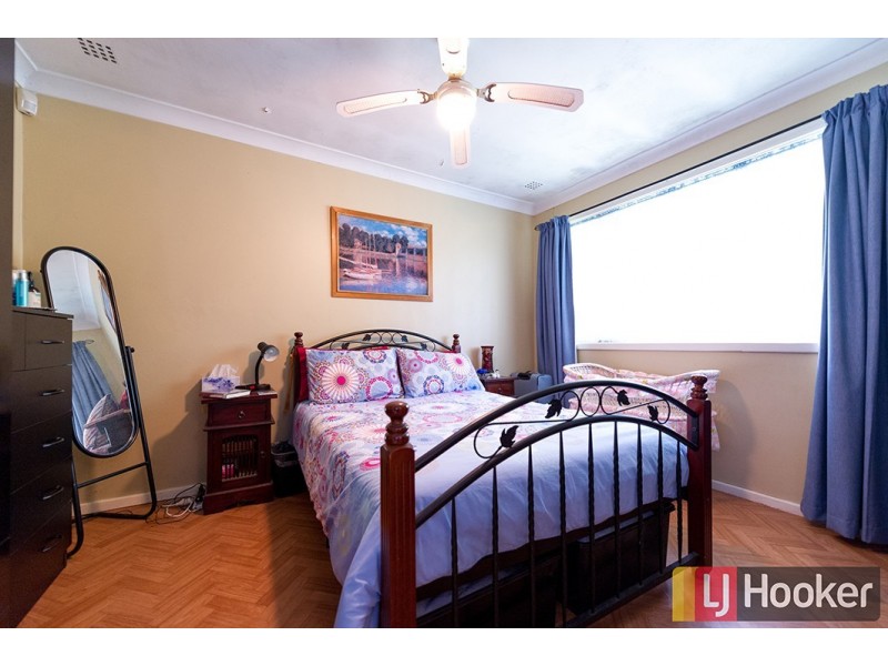 16e Stallard Place, Withers WA 6230