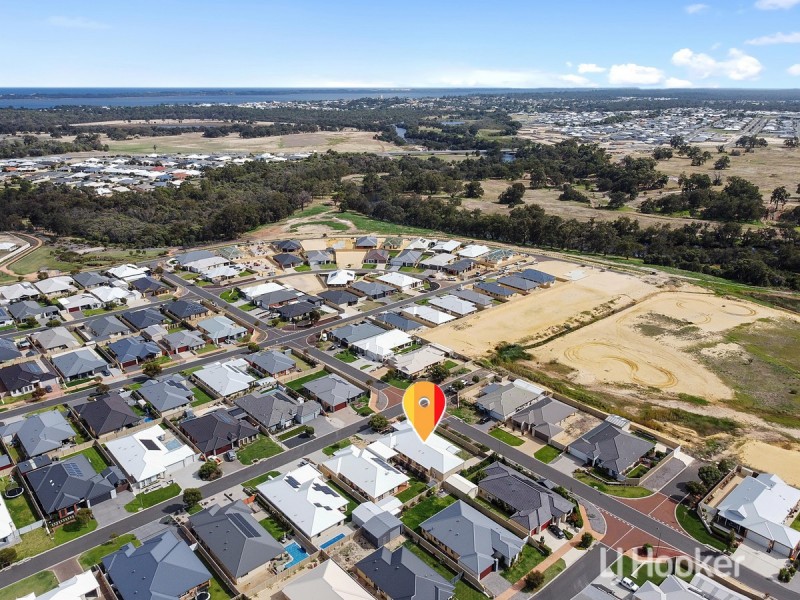 16 Finlay Avenue, Millbridge WA 6232