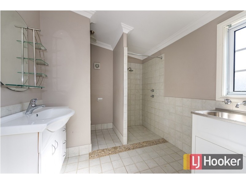 88 Beach Road, Bunbury WA 6230