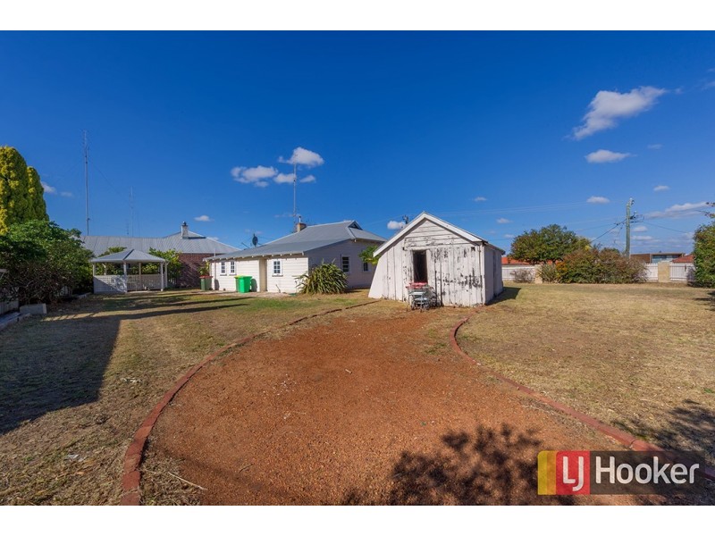 88 Beach Road, Bunbury WA 6230