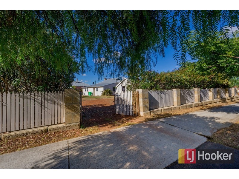 88 Beach Road, Bunbury WA 6230