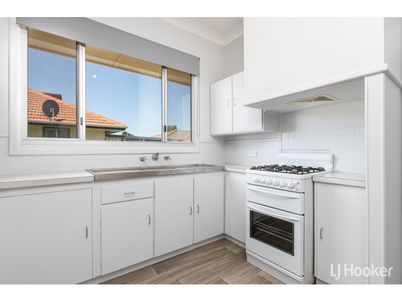 43 Hands Avenue, Carey Park WA 6230