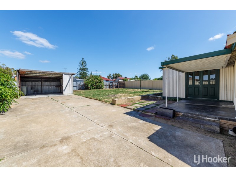 43 Hands Avenue, Carey Park WA 6230