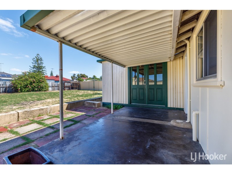 43 Hands Avenue, Carey Park WA 6230