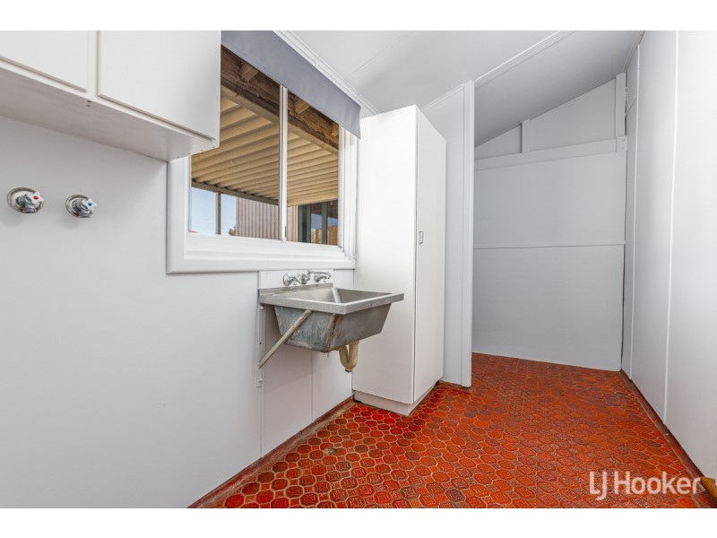 43 Hands Avenue, Carey Park WA 6230