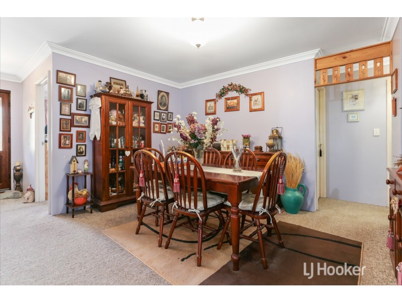 1 Sunburst Grove, Collie WA 6225