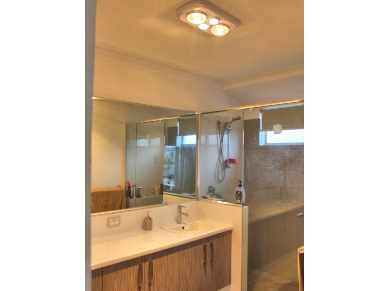 81 The Boulevard, Australind WA 6233