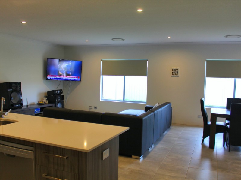 81 The Boulevard, Australind WA 6233