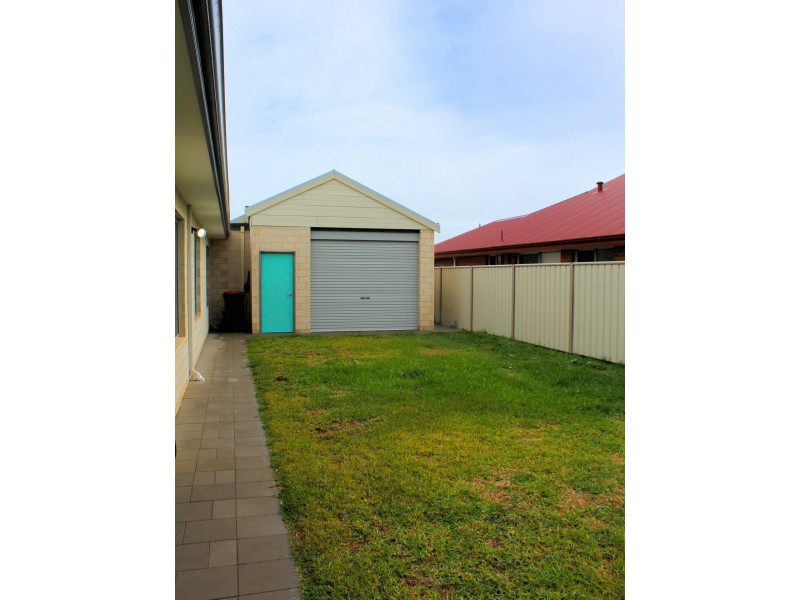 81 The Boulevard, Australind WA 6233
