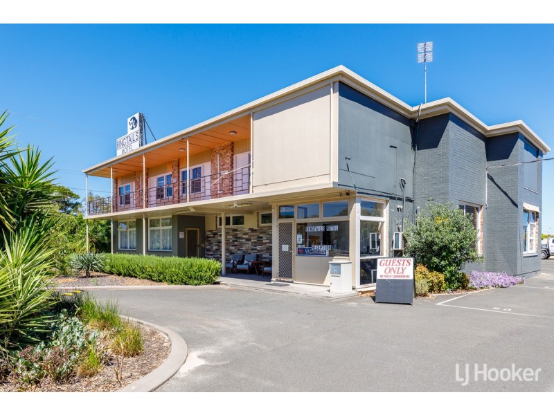 6 Pries Avenue, Busselton WA 6280