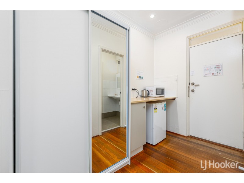 6 Pries Avenue, Busselton WA 6280