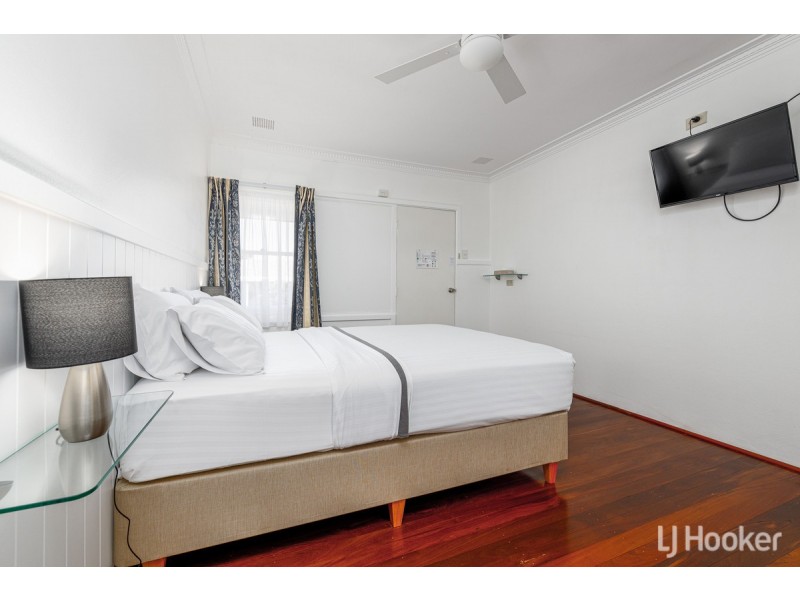 6 Pries Avenue, Busselton WA 6280