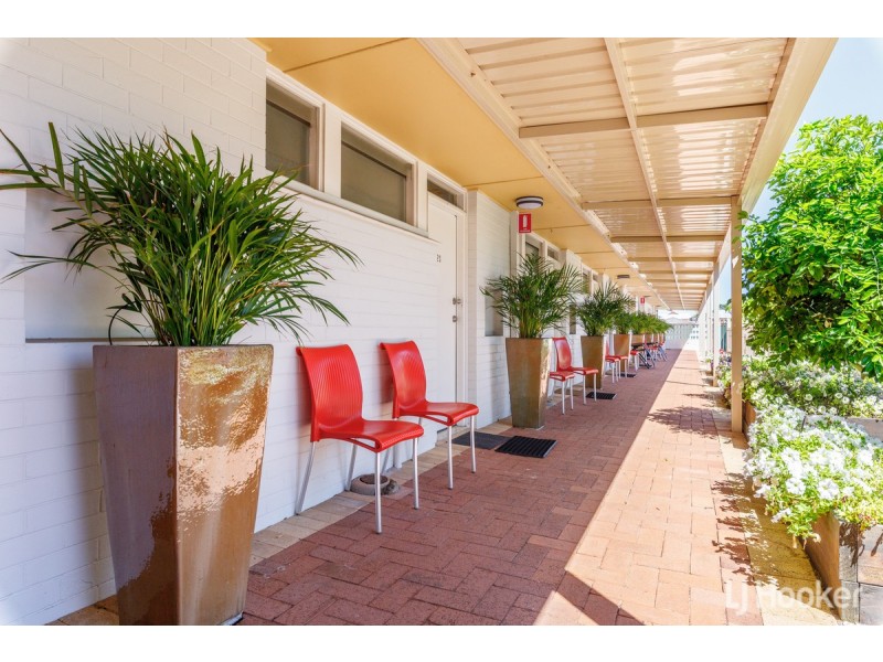 6 Pries Avenue, Busselton WA 6280