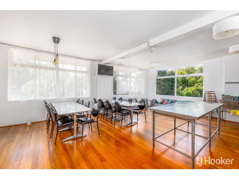 6 Pries Avenue, Busselton WA 6280