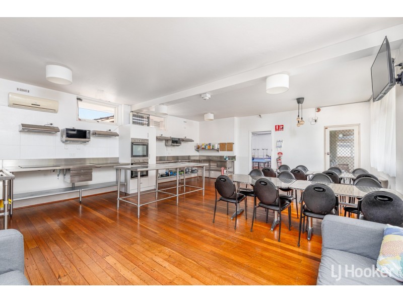 6 Pries Avenue, Busselton WA 6280