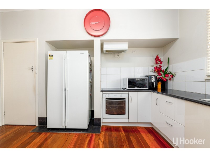 6 Swanstone Street, Collie WA 6225