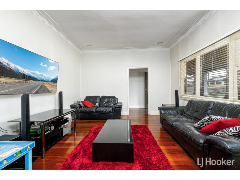 6 Swanstone Street, Collie WA 6225