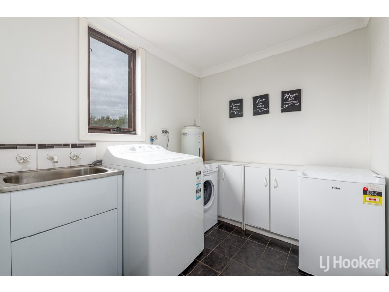 6 Swanstone Street, Collie WA 6225