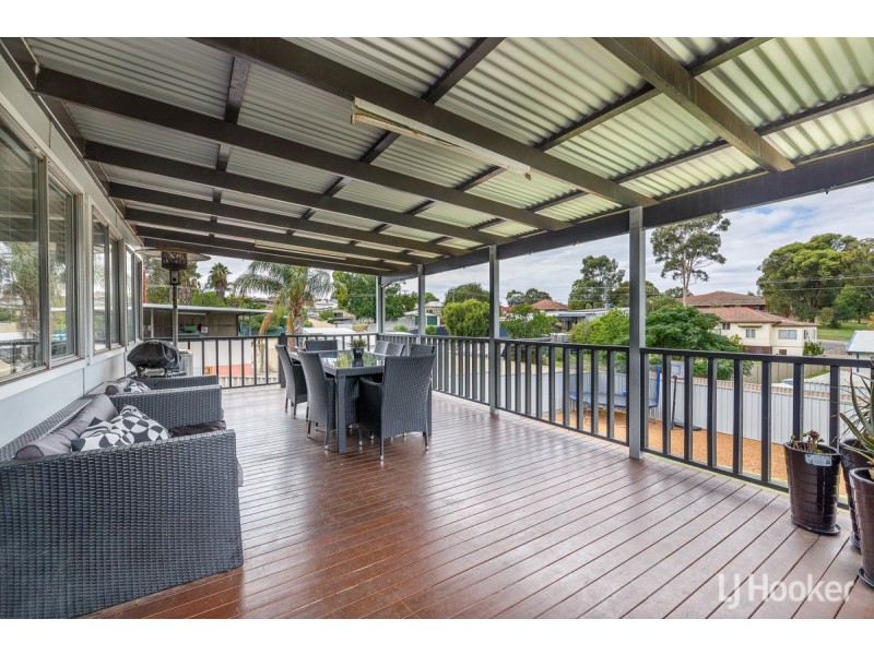 6 Swanstone Street, Collie WA 6225